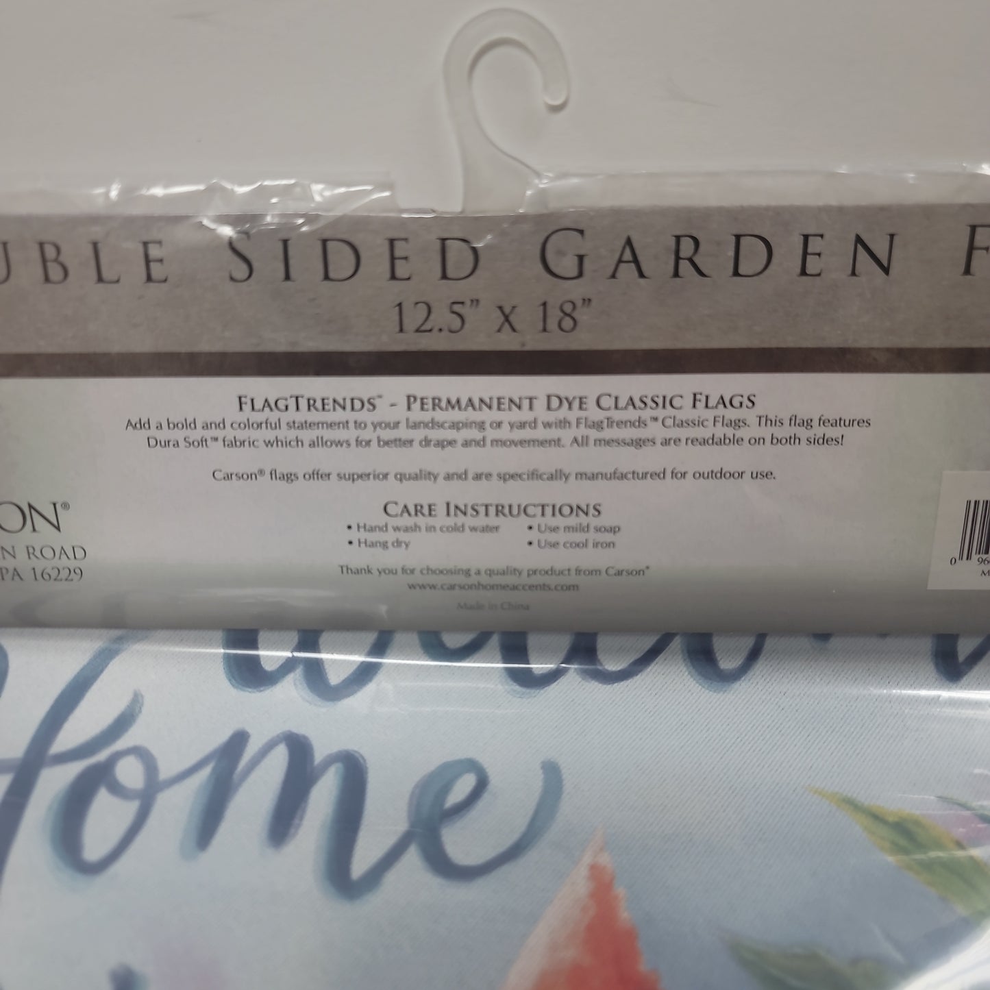 CARDINAL POP OF RED GARDEN FLAG-0421