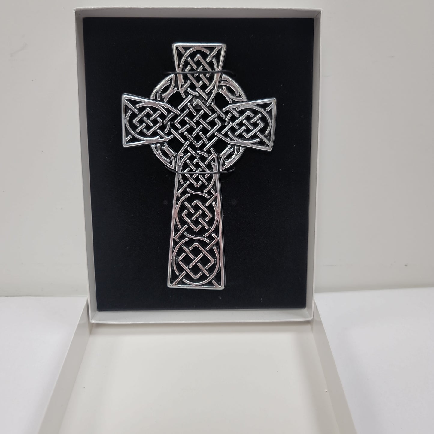 CELTIC KNOT WALL CROSS-1581