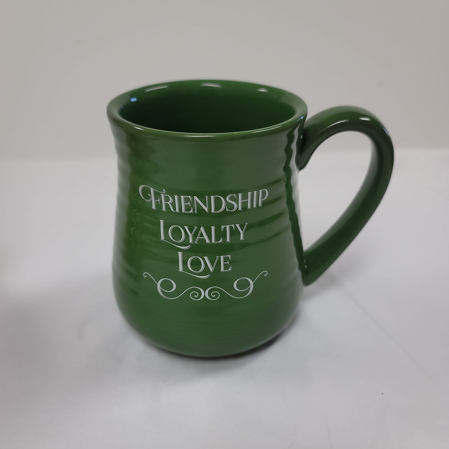 CLADDAGH GREEN POTTERY MUG-5192