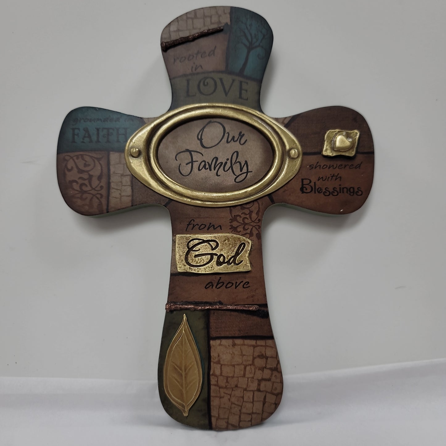OUR FAMILY WALL CROSS-6666