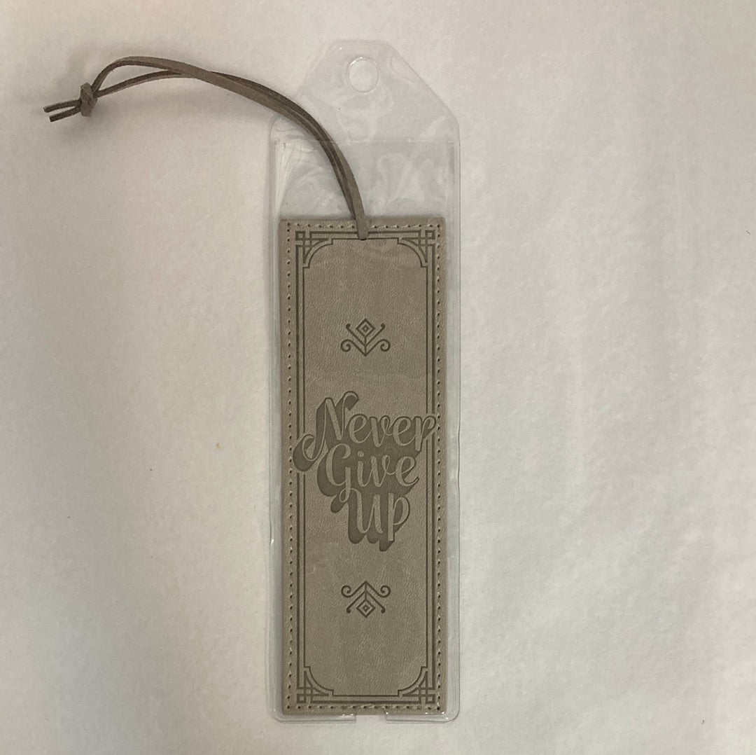 NEVER GIVE UP LL PAGEMARKER-8650 LUX LEATHER