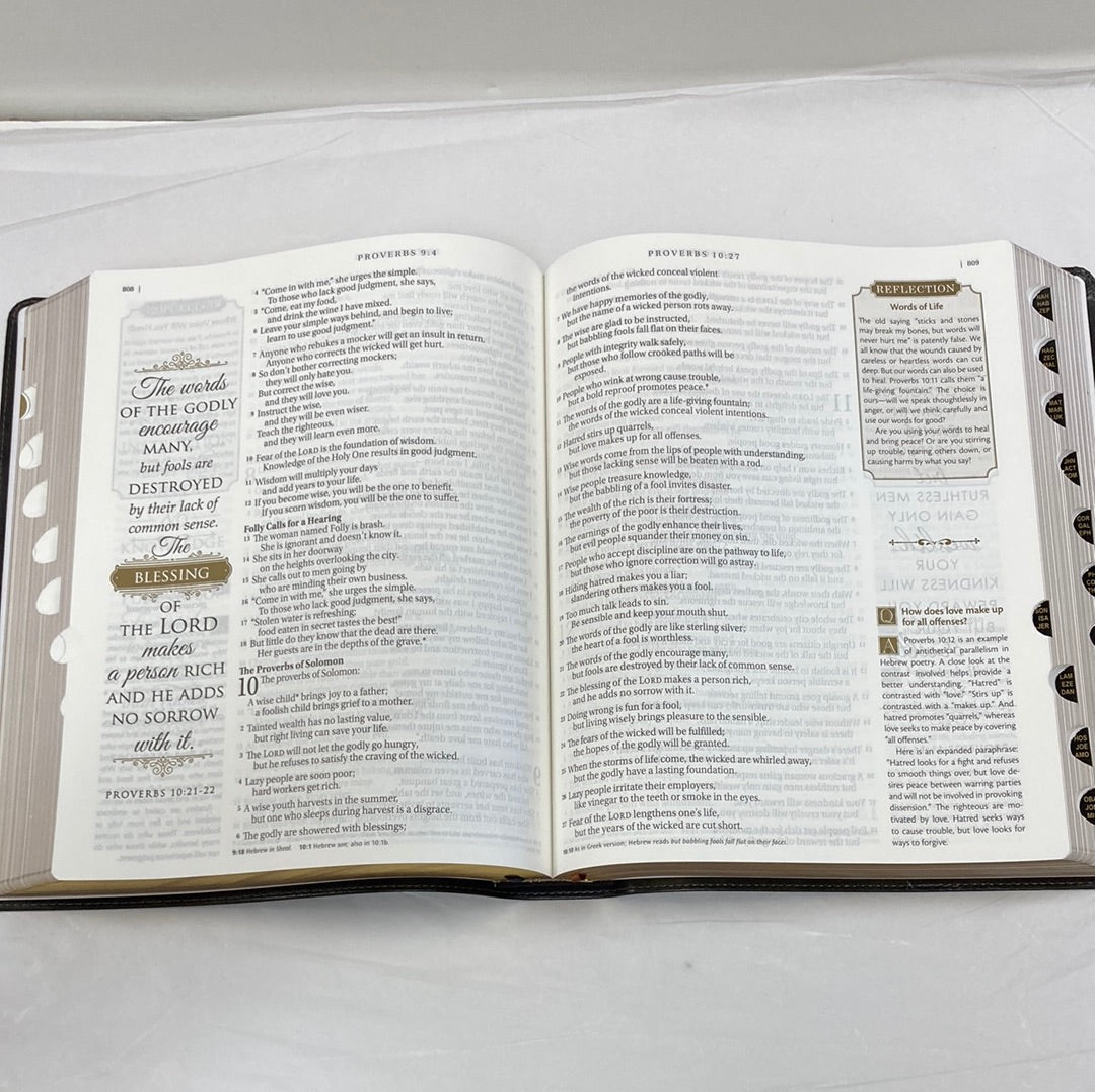 The Family Heritage Bible-2309