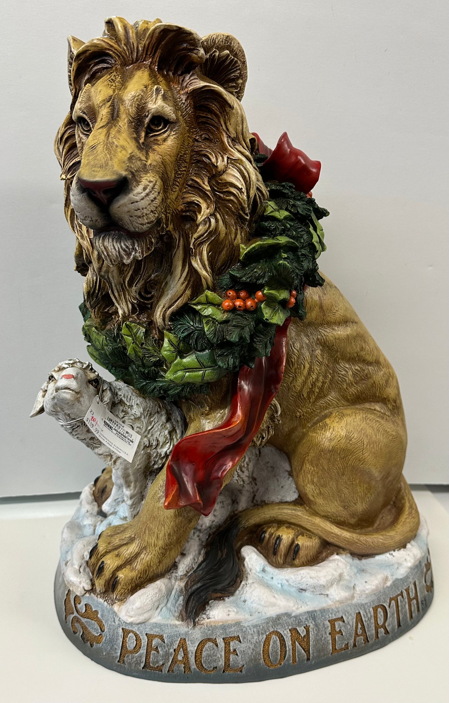 LION & LAMB STATUARY-8528