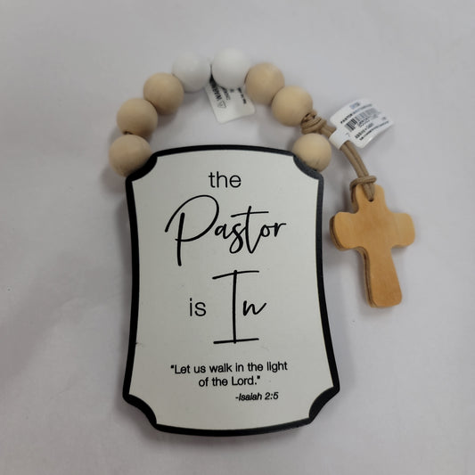 PASTOR IN/OUT DOOR HANGER-6057