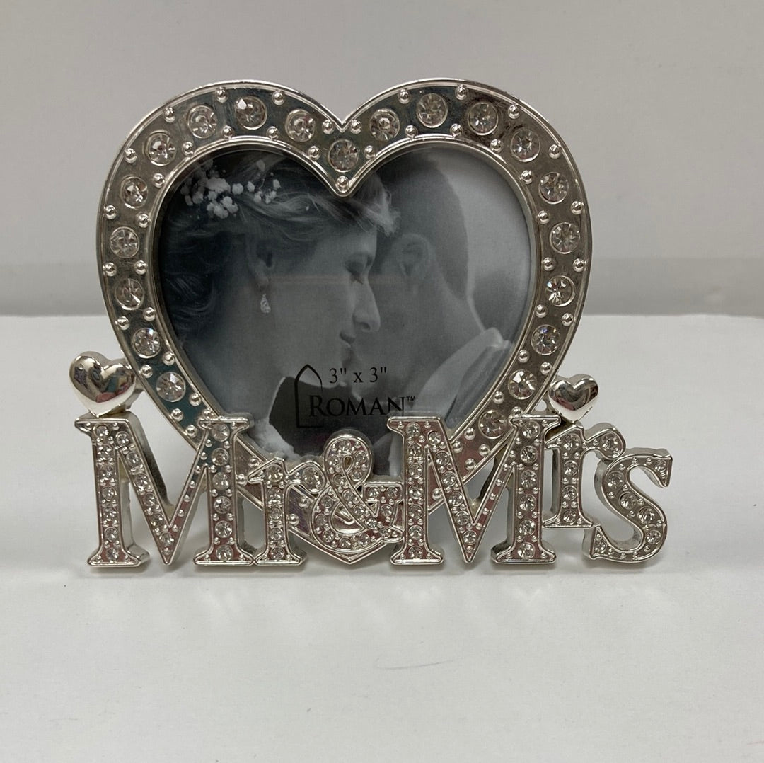MR & MRS HEART FRAME-5286