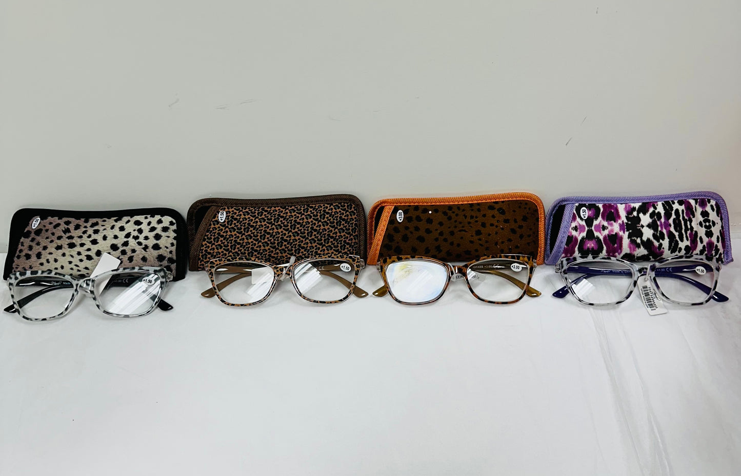 SEEING SPOTS READERS-5223