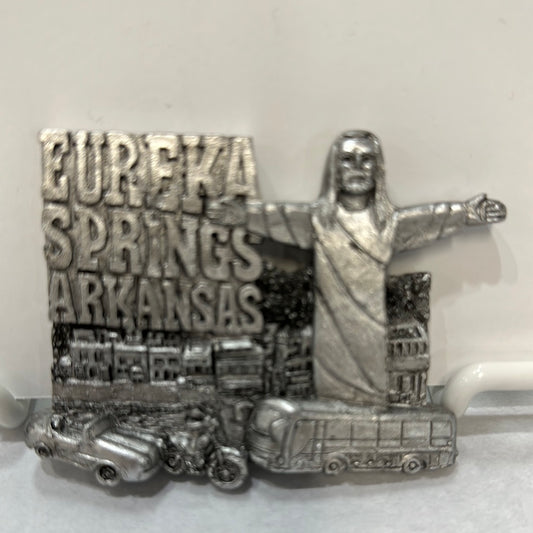 EUREKA SPRINGS/STATUE MAGNET-3364
