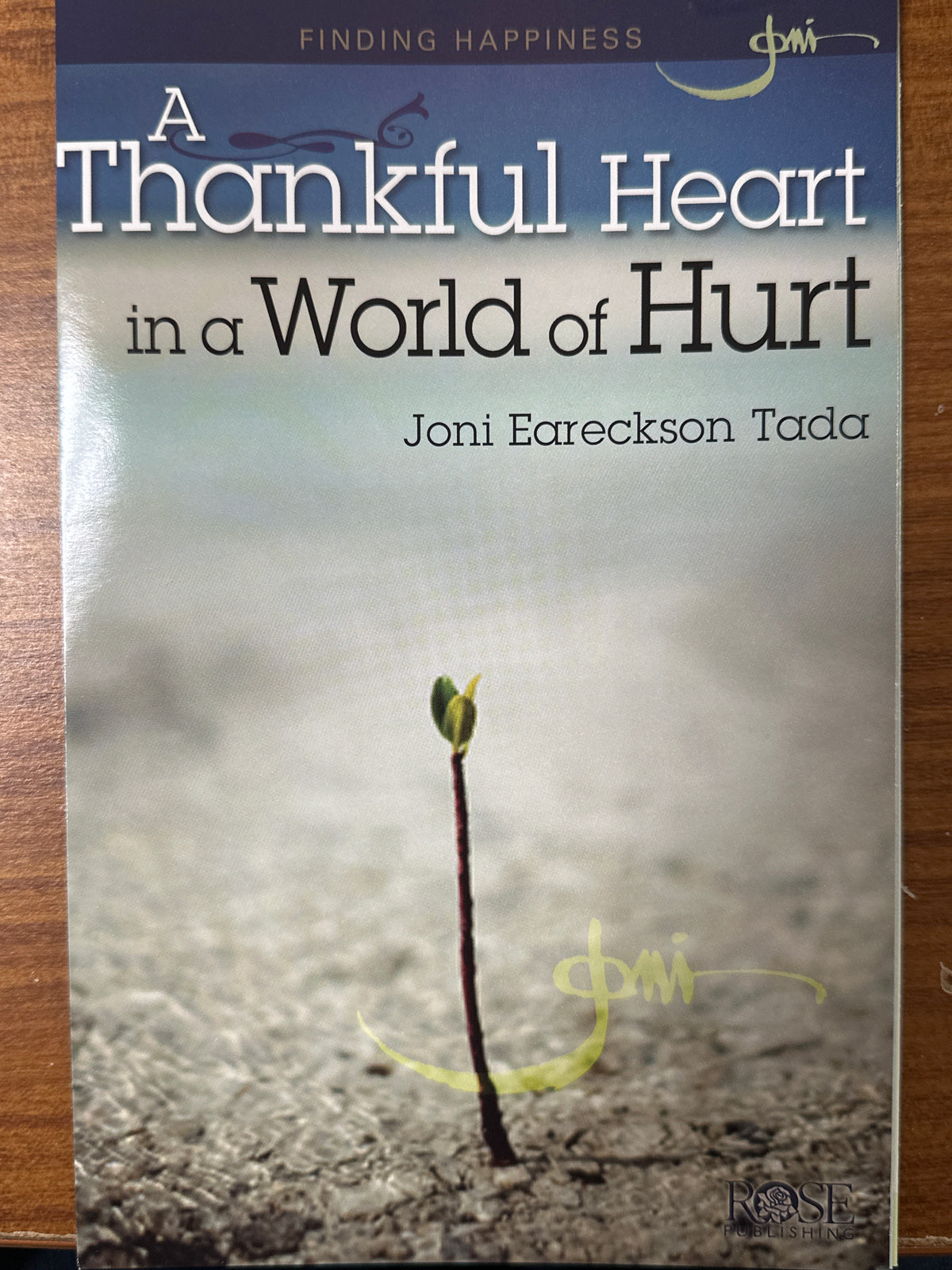 THANKFUL HEART IN WORLD OF HURT PAMPHLET-5070