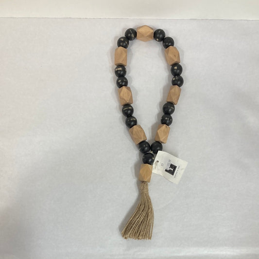 BLACK/NATURAL BLESS BEAD/TASSEL-8075